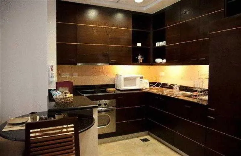 Aparthotel Park Apartments Dubai, An Edge By Rotana Hotel